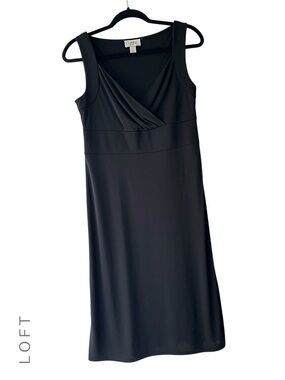 LOFT NWOT BLACK FAUX WRAP SURPLICE DRESS EMPIRE WAIST SLEEVELESS | SIZE 6